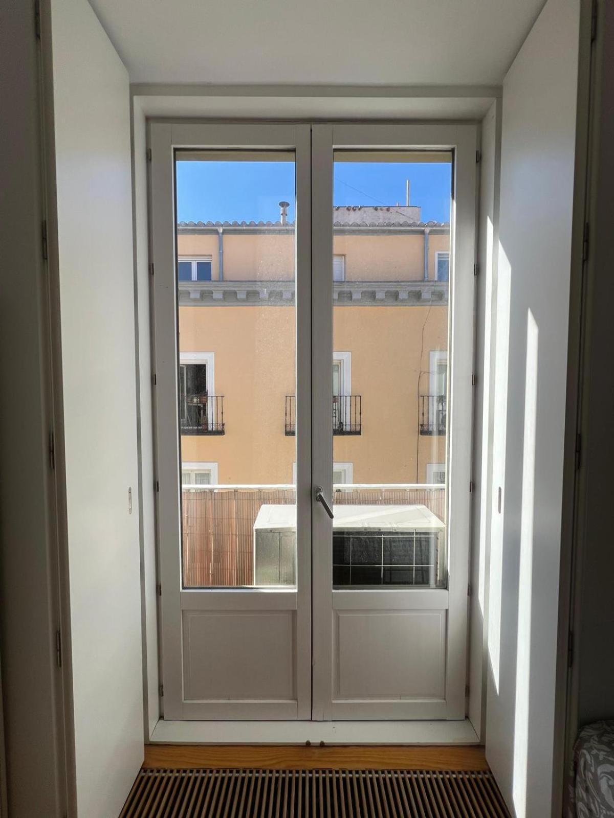 Private Rooms In Magdalena Street Madri Exterior foto